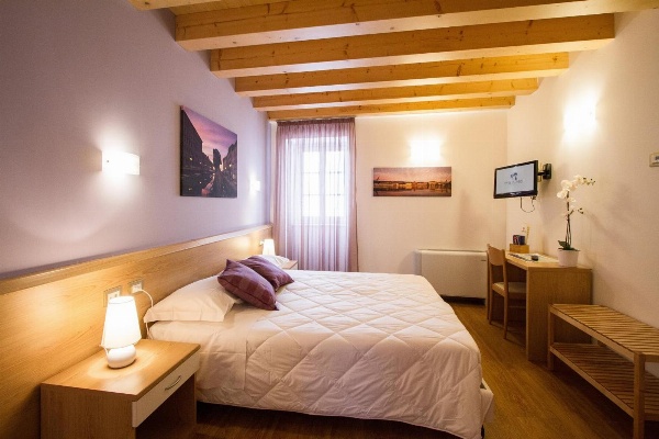 Hotel All'Arco image 5